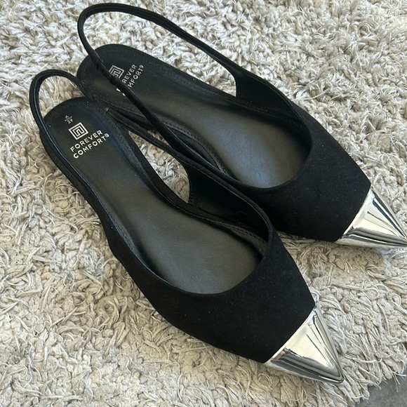 Like new silver metallic trendy pointed sling back vegan suede flat mules shoes - Picture 1 of 4